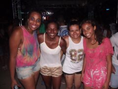Oktober 10 Anos